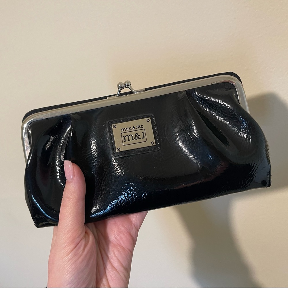 Mac & Jac Black Clutch